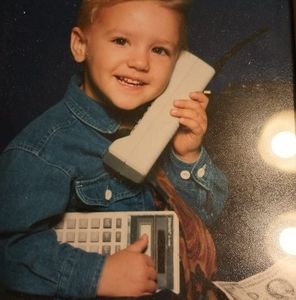 Meet your Posher, Debbie